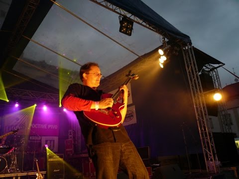 Petr Janda / Olympic / - Stejskání / Mourning /. On the electric guitar played by Milos Pernica