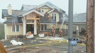 Massive fire burns Happy Valley home