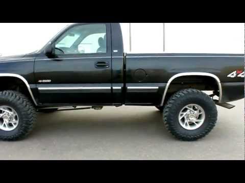 2001 Chevrolet 1500 silverado walk around