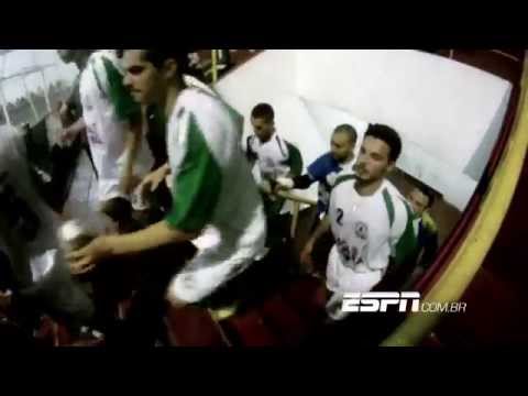 Horas após agressão e ruptura com a Mancha, futsal do Palmeiras joga com a camisa da organizada