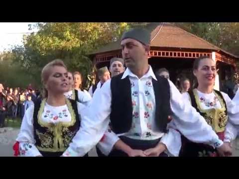 Dans sarbesc  (doar sfarsitul) cu Ansamblul Barzava