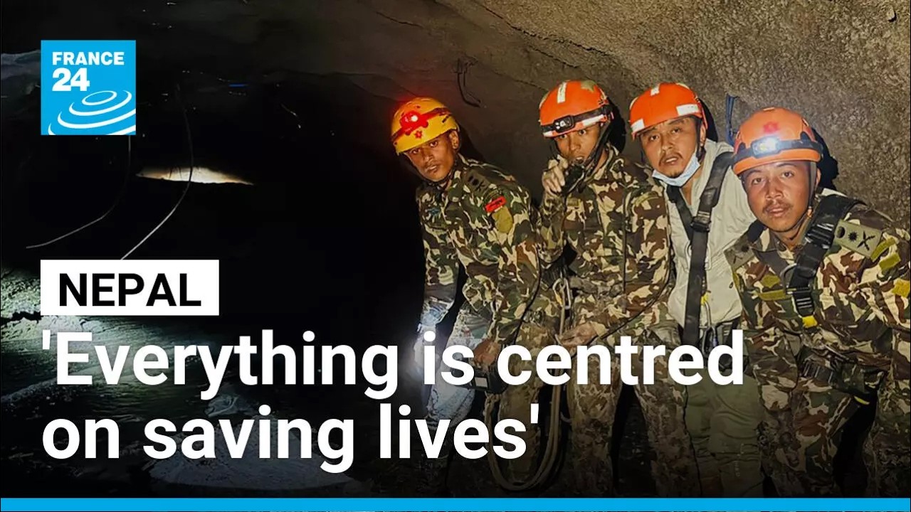 Nepal's rescuers navigate mud-swamped tunnels for hundreds of missing workers • FRANCE 24 English