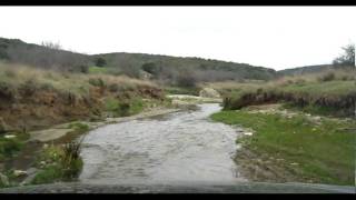 preview picture of video 'extreme off road River pass 4x4 -ΠΟΤΑΜΙ επικίνδυνο ΠΕΡΑΣΜΑ 4Χ4'