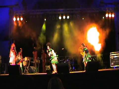 Ernesto da Silva & il Gruppo Djambadon (Danza "bumbulum2") Guine-Bissau Italia