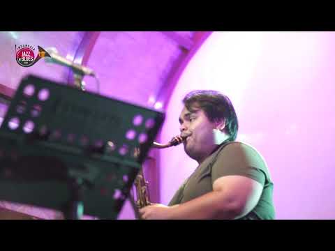 #9 Ricard Hutapea & Friends Feat. Renata Tobing - Ingin Ku Miliki