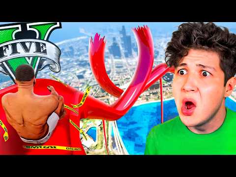 SALTANDO de TODOS los TOBOGANES de mi PARQUE ACUÁTICO en GTA 5! 🛝🌊 (Mods)