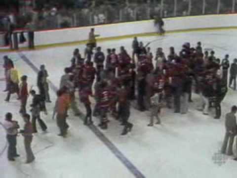1977 : Coupe Stanley #20 vs. Boston Bruins