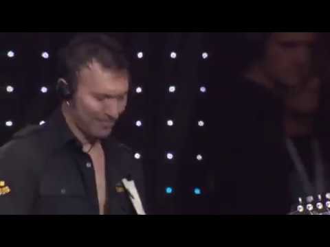 Fabrizio Leo (para Laura Pausini) - E penso a te (Solo de guitarra en Vivo)