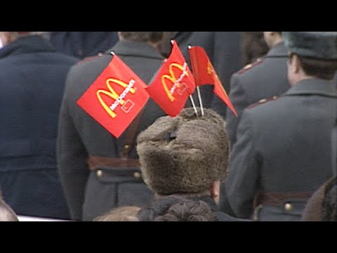 1990: İLK Mc DONALDS AÇILIYOR