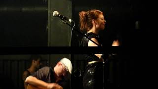 Nouvelle Vague - God Save The Queen (live)