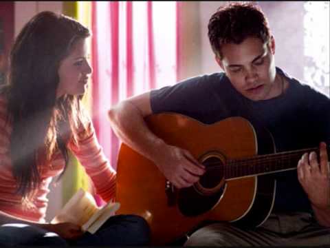 Drew Seeley and Selena Gomez - New Classic (acoustic short version)