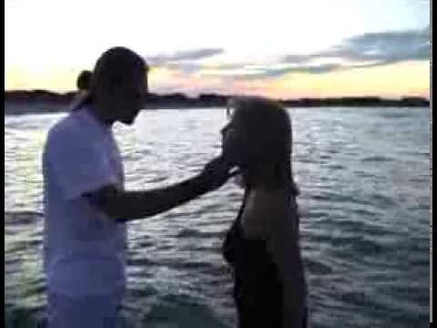 Lontani dalla luna - Far from the Moon - Lejos de la luna (short film)