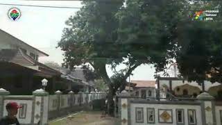 preview picture of video 'Keraton Panembahan Cirebon-wisata batik-sendal-kue oleh2 cirebon'