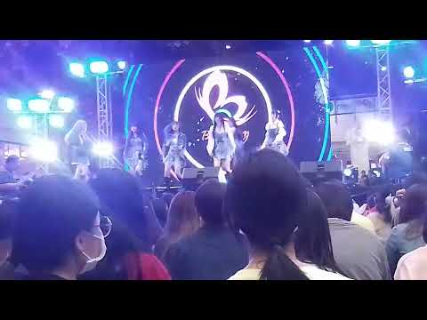 Berry Berry Show On Stage @Twave Music วันที่ 08/04/2566 ณ Central Bangna