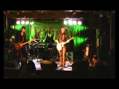 Acid Elephant - Smokin' (live at Klubi, Turku - 8.2.2011)