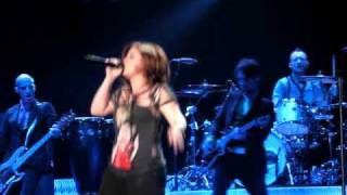Kelly Clarkson - Impossible