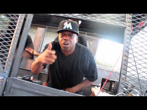 TOTAL KAOS " COKAINE COW BOI RMX " FEATBLEEDA ,SKRILLMATIC