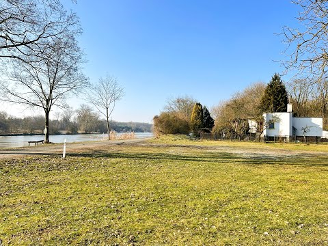 Prodej chaty 3+kk v Ostré, garáž, v blízkosti řeky - COLOSEUM NEMOVITOSTI s.r.o.