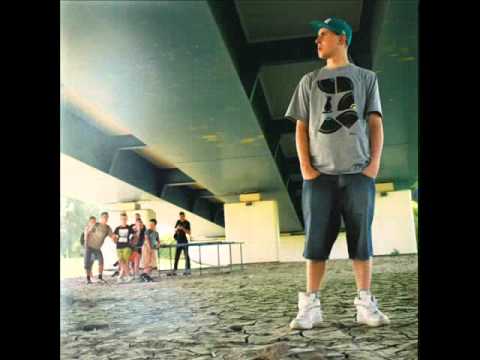 Mental Crew - Nie myślałem o rapie (prod. Moment)