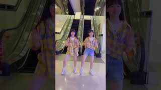 Download lagu Korean Twins sister viral dance #shorts  #viral #trending mp3