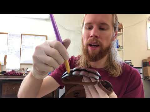 How to weather leather armour | Epic Armoury