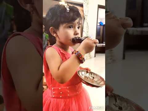Baby viveka eating Cake 🍰.. #cakelover #youtubevideo#cute#viral