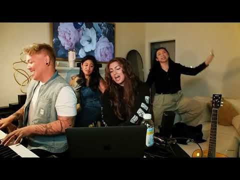 @ToriKelly sings The Wizard And I from Wicked!!!