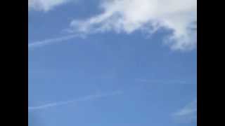 preview picture of video 'Avoine - Chemtrails 21 octobre 2014'