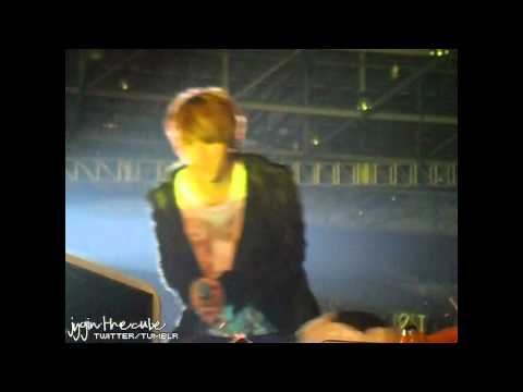 [FANCAM] Dongwoon focus @ 120303 Beautiful Show SG