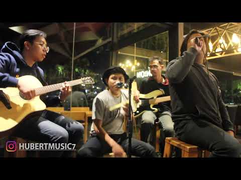 TOMPI - MENGHUJAM JANTUNGKU (HUBERT ACCOUSTIC COVER)