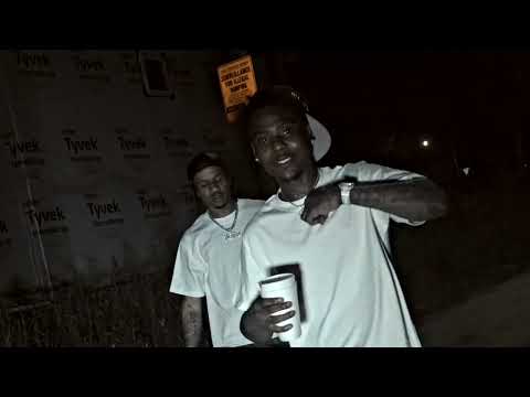 PETEY BLO ( feat. YUNG PLINKO )-GETTIN OFF (OFFICIAL MUSIC VIDEO)