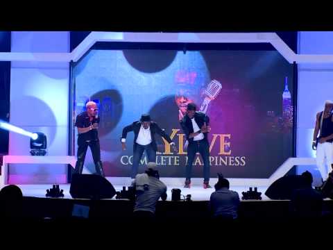 MC Galaxy & Awilo Longomba and Dancers Battle for Best Dancer at AY Live