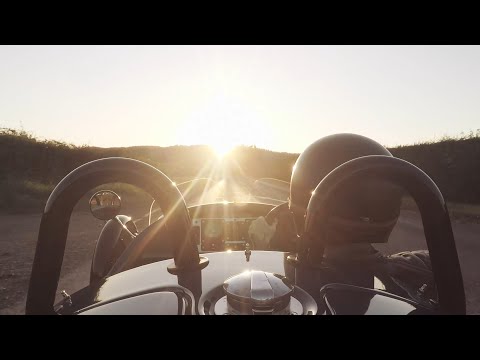 Chasing The Light | Morgan 3 Wheeler