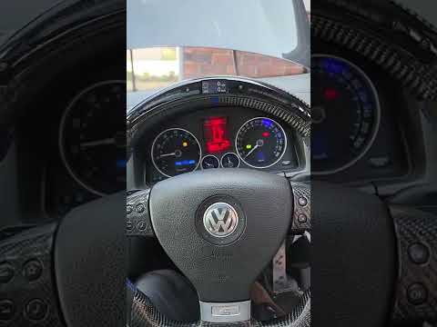 Volkswagen Golf mk5 R32 in for Carbon steering wheel with Race display