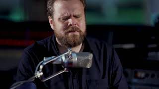 Hulls-Loney Dear [tradução]
