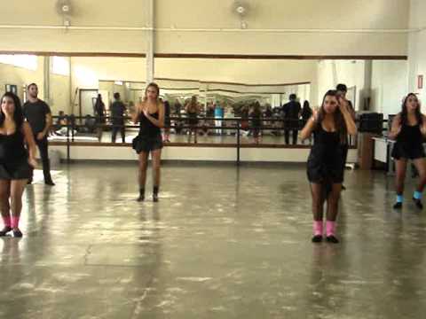 Trabalho de Dança - 2º periodo (manhã) Educação Física UNI-BH 2011