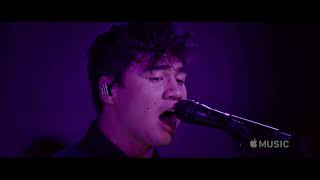 5 Seconds Of Summer (5SOS) - Talk Fast (On The Record: Youngblood Live)