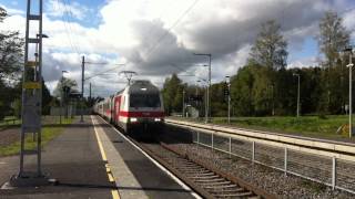 preview picture of video '[VR] InterCity nr. 73 pulled by class Sr 2 eletric locomotive from Helsinki to Kuopio...'
