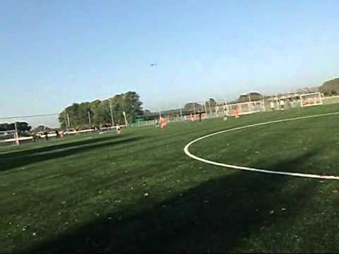 Tricht F1 - Oranje Wit F2  09-10-2010   uitslag   1- 2