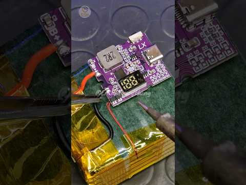 DIY 16400mAh Fast Charging PD Power Bank from old Laptop Batteries