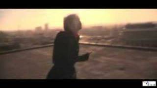 Tei & Hye Ryung - Love Is Feeling