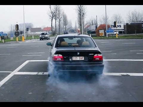 BMW M5 Burnout - Awesome sound!! (1080p HD)