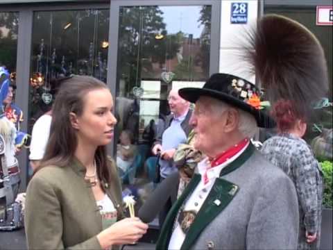 Wiesn Gaudi TV lernt was über den Gamsbart auf dem Oktoberfest 2009