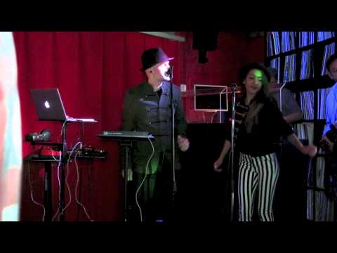 Popshop vs. Smooth Attack -- Dancing With No Fear (LIVE)