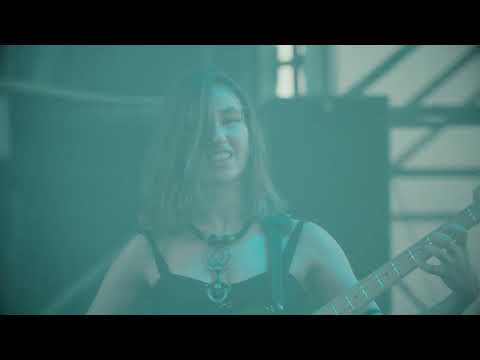 BAMBOLE DI PEZZA - Pagine feat. DIVI dei I MINISTRI (Video Ufficiale)