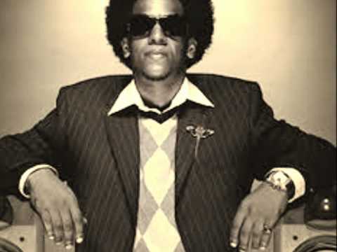 Ojitos Chinos-Tego Calderon.wmv