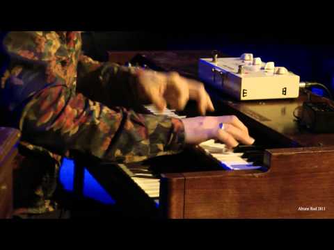 9 Savage Rose - Byen Vågner 2014