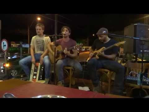 Ela Transita - O Canal (em Quirinópolis   Go)