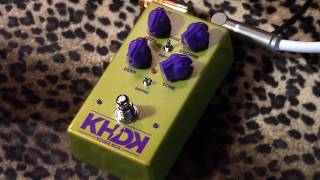 Video thumbnail for KHDK SCUZZ BOX fuzz pedal demo with humbuckers by gearmanndude