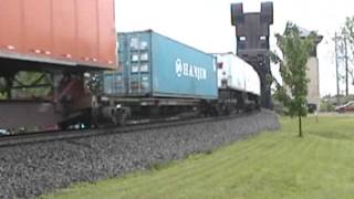 preview picture of video 'BNSF 4342 4561 7151 5-28-05 Prescott, WI'